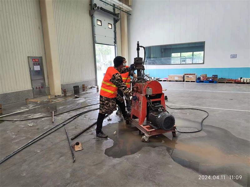 良庆厂房地面下沉塌陷注浆加固施工